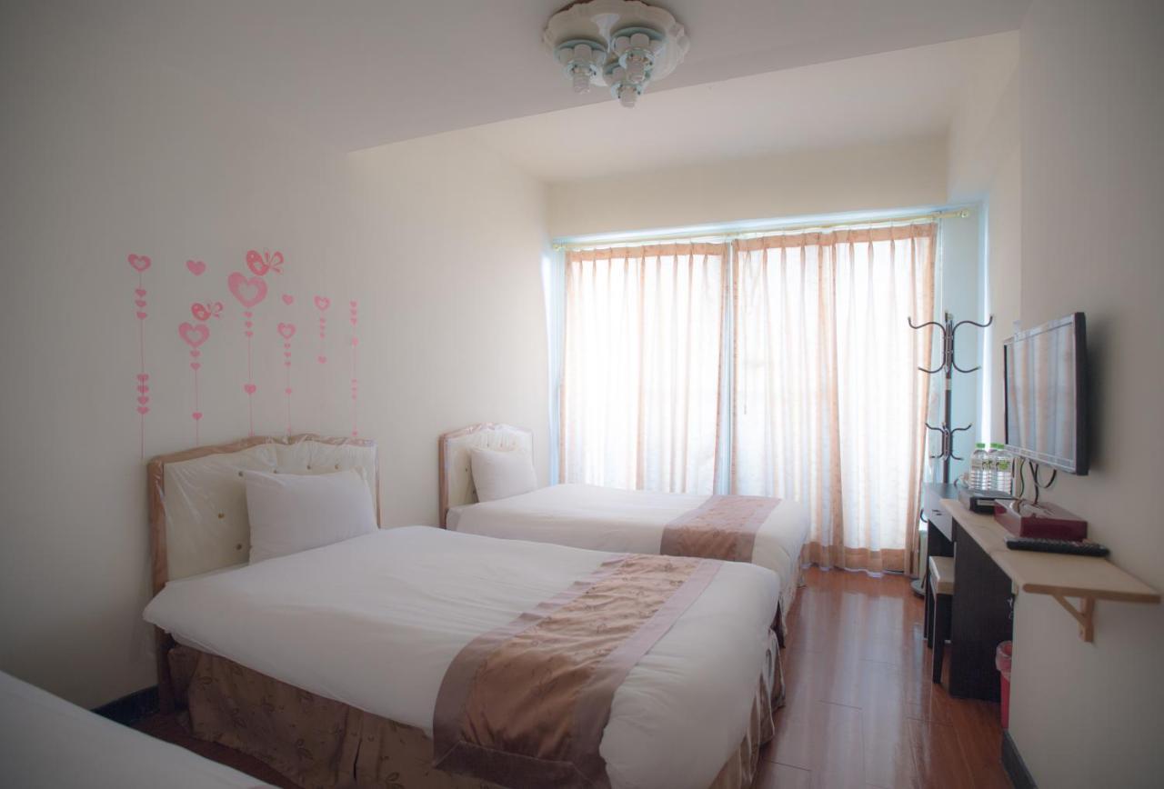 Taichung Hall Aparthotel Екстериор снимка