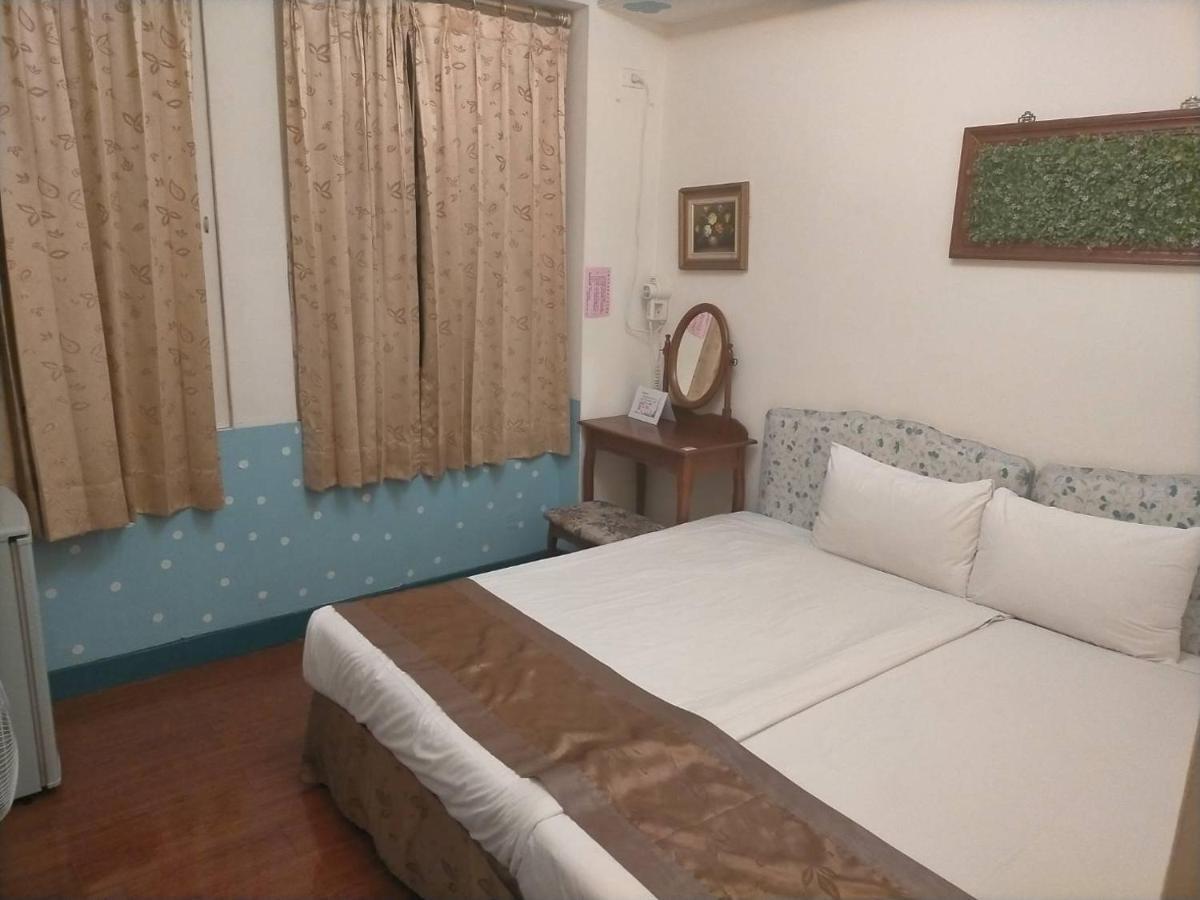 Taichung Hall Aparthotel Екстериор снимка