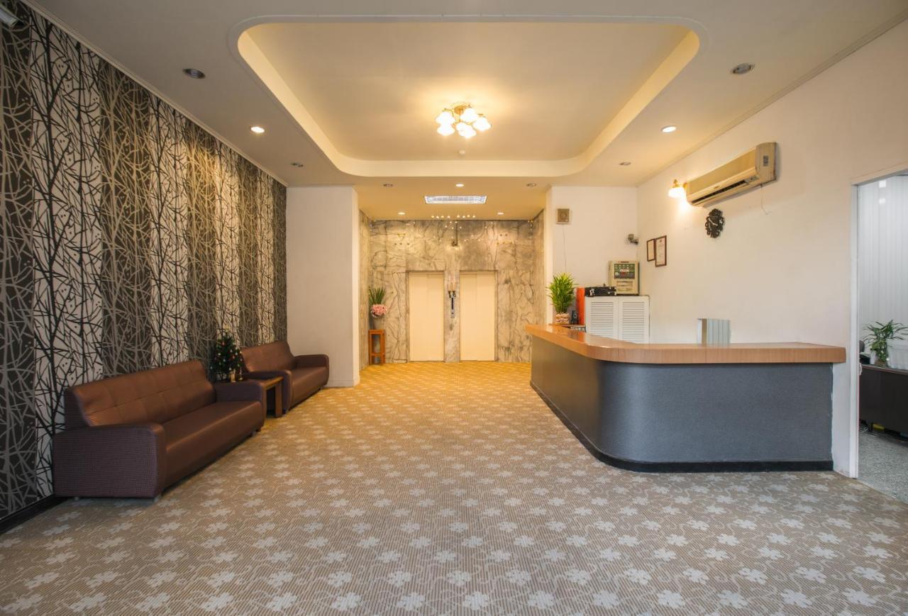 Taichung Hall Aparthotel Екстериор снимка